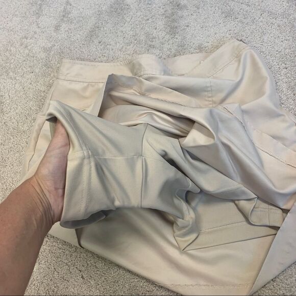 IZOD Golf beige tan brown skirt Sz 6 tennis - Picture 5 of 10